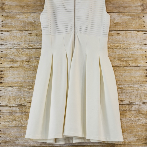 BCBGMaxAzira Cocktail Dress Off White Size Medium - Picture 5 of 6